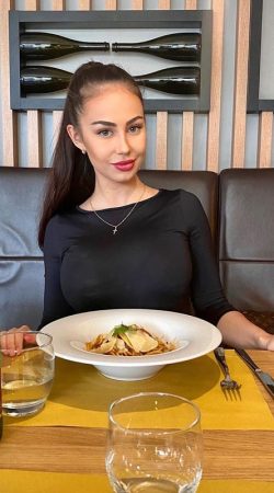 Descubre la pasión con Nuria Íntima en Zaragoza