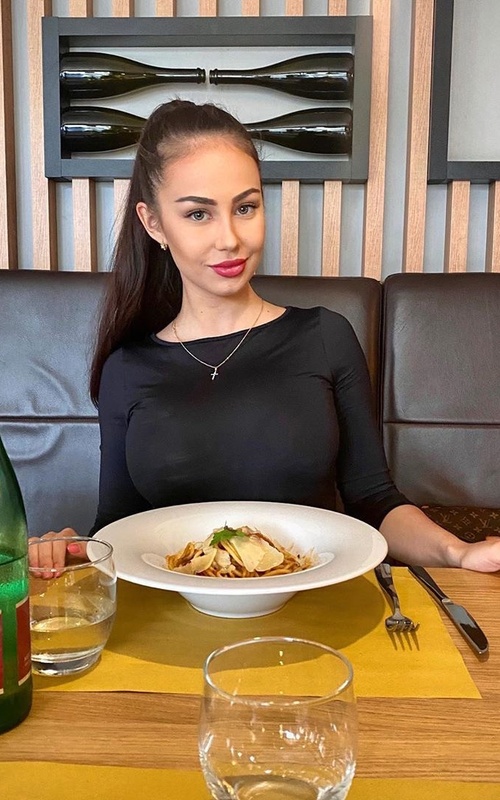 Descubre la pasión con Nuria Íntima en Zaragoza